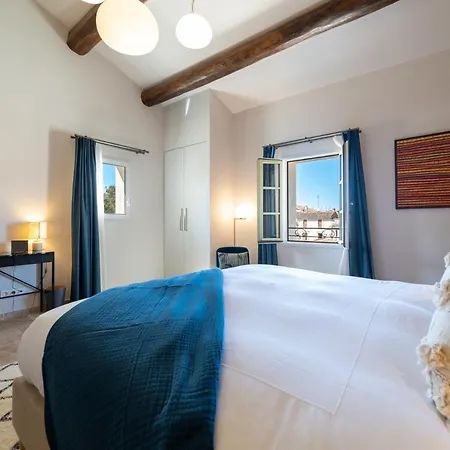 Marcelle En Camargue Эг-Морт